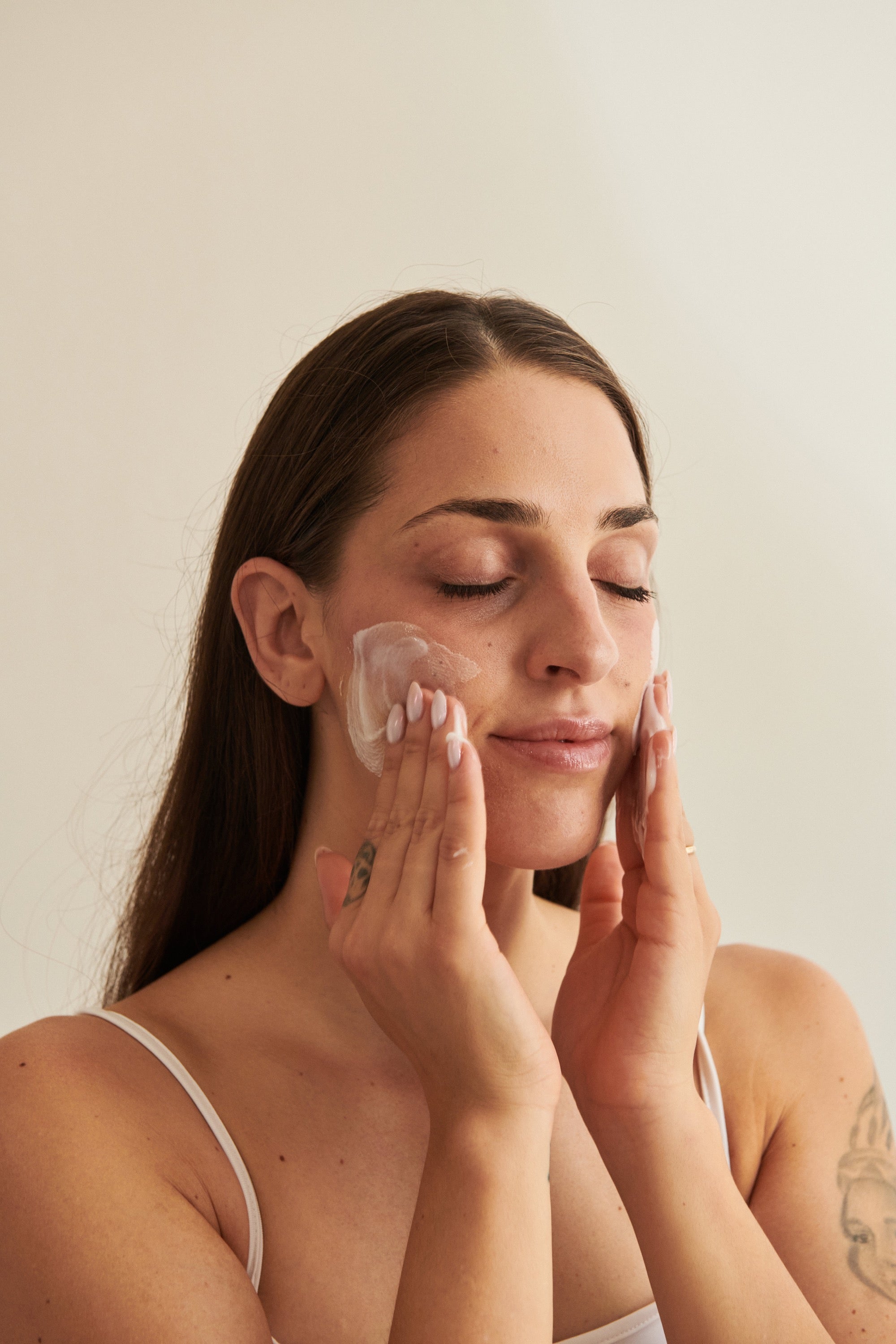 Essential Milk - Latte detergente viso